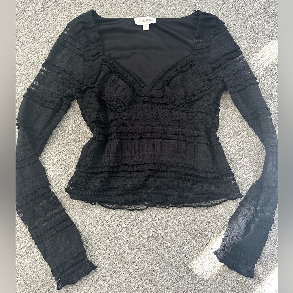 Black Lace Long Sleeve Top